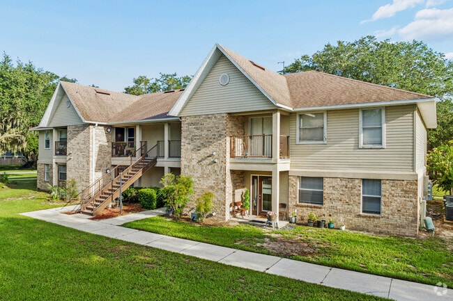 1799 N County Road 19A Eustis, FL 32726 - Coastal 42