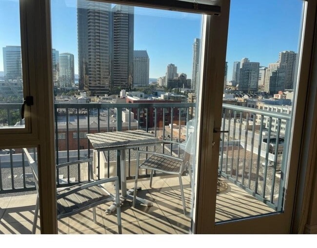 Photo - Downtown 1-Bed plus Loft 1bath 1 parking - Steps to Petco Park Unit 1111