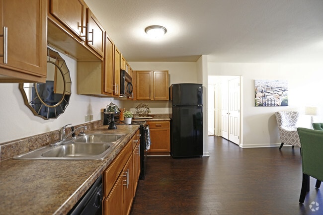 3BR,3BA - 1200SF - KITCHEN