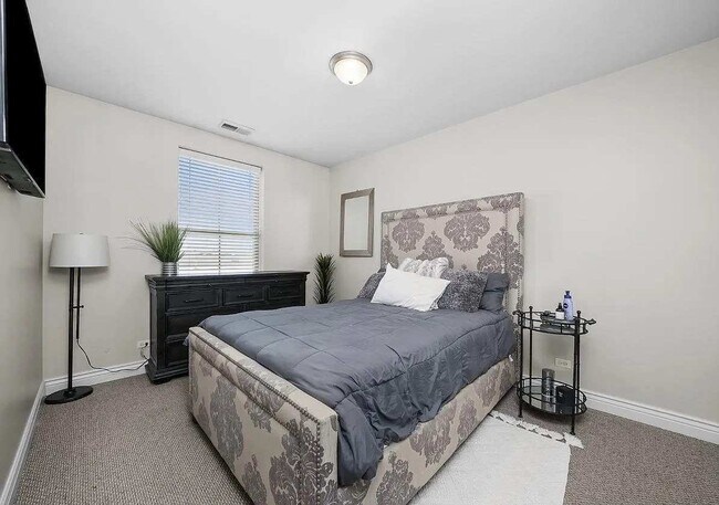 Photo - 6614 W 65th St Unit 1H