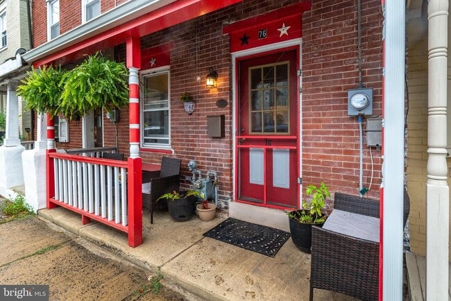 Building Photo - 76 Coryell St Rental