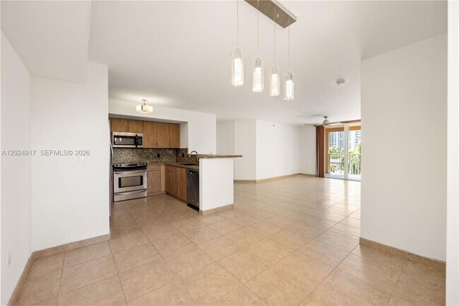 19501 E Country Club Dr Unit 9508