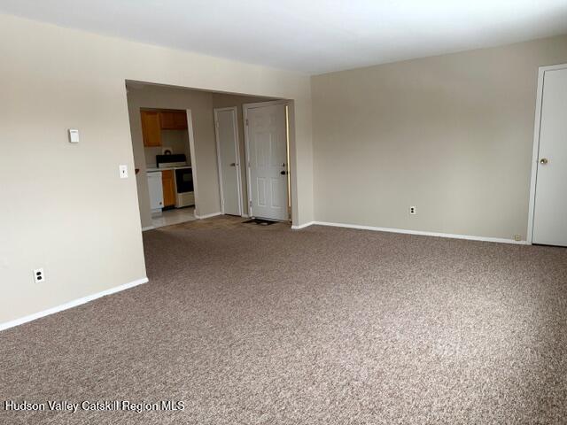 Photo - 136 N Chestnut St