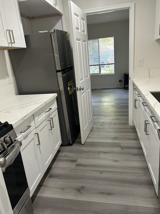 Photo - 5932 Bartlett Ave