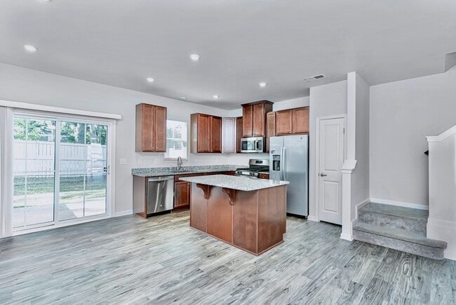 Photo - 125 Marthawood Ln