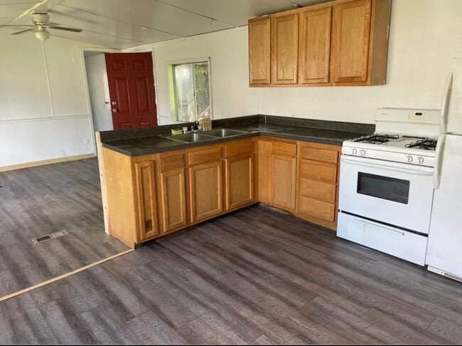 Photo - 28 Rose St Unit Lot 3 S