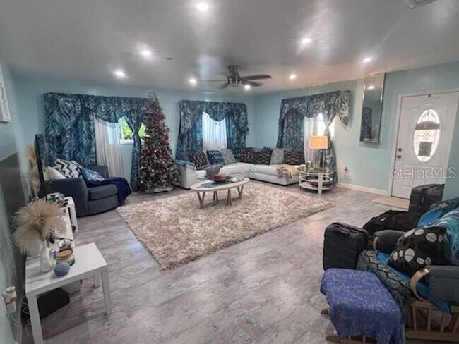 Photo - Auburndale Pool home