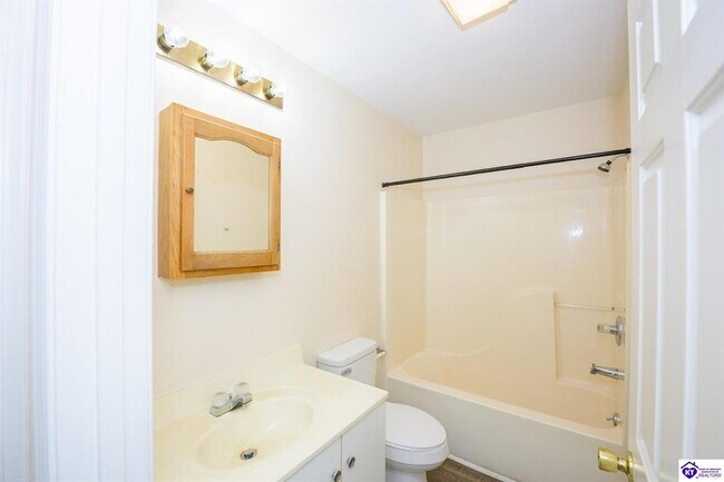 Photo - 113 College Street Rd Townhome