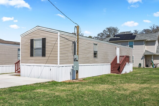 Photo - 3031 Bay Oaks Harbor Dr