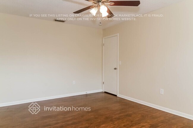 Photo - 609 Lakespur Ln