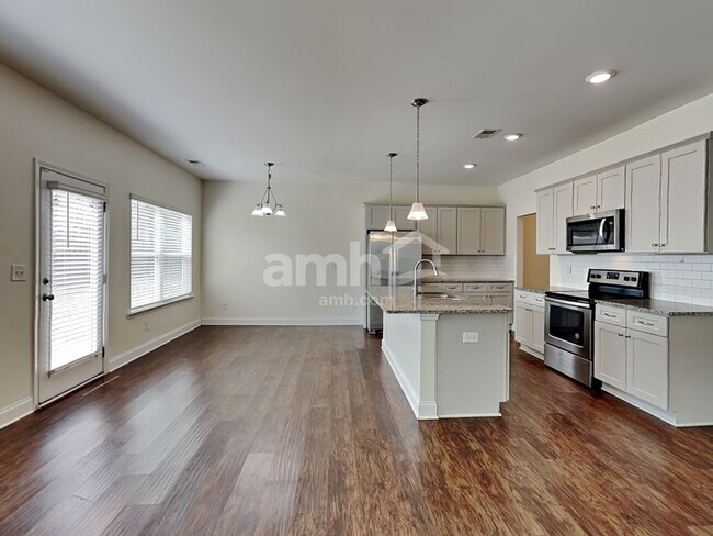 Photo - 1425 Arbor Pl Dr