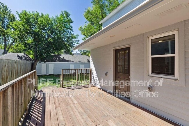 Photo - 550 Ashland Ave Unit Apt 3