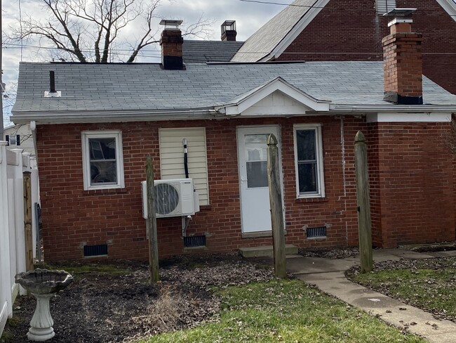 Front entrance - 264 4th Ave House