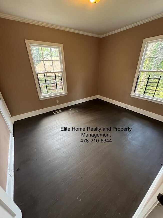 Building Photo - 1220 Sylvian Dr Rental