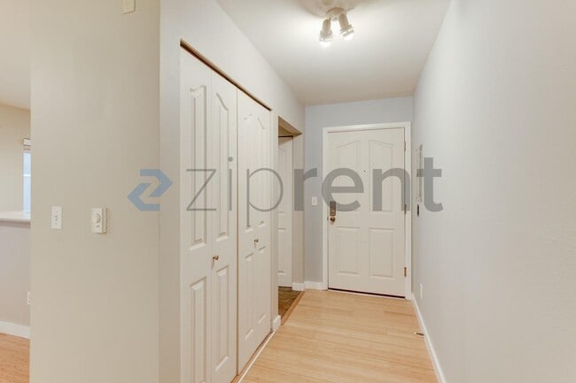 Photo - 2419 8th Ave N