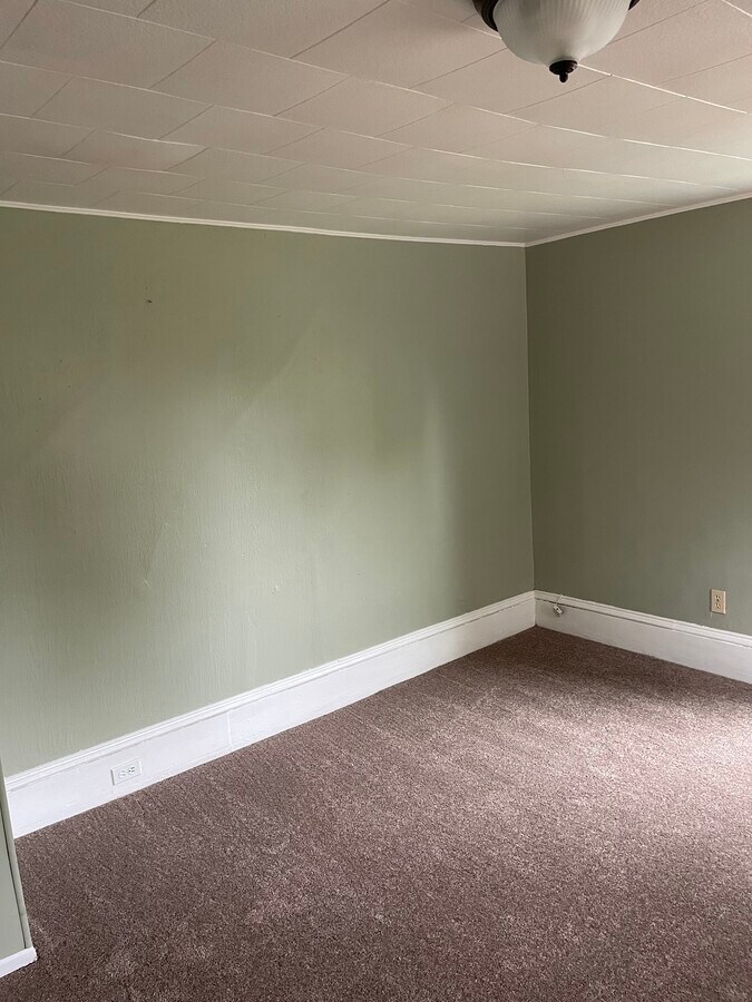 Photo - 493 Washington St