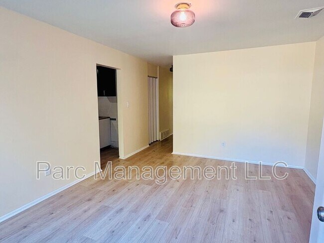 Photo - 15914 Dacosta St