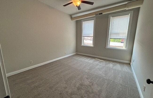 Photo - 3241 Jefferson Ave Unit 3241-07