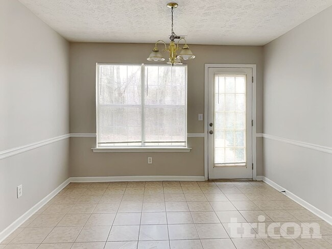 Photo - 233 Misty Ridge Trail