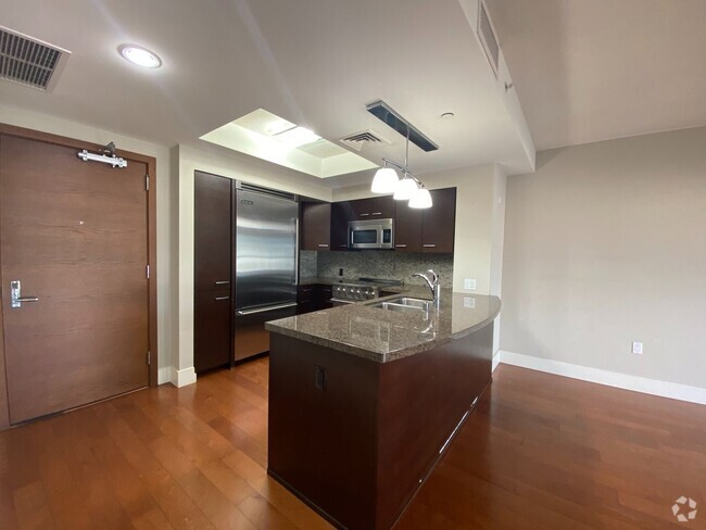 Building Photo - ALLURE WAIKIKI-2 bedroom Rental