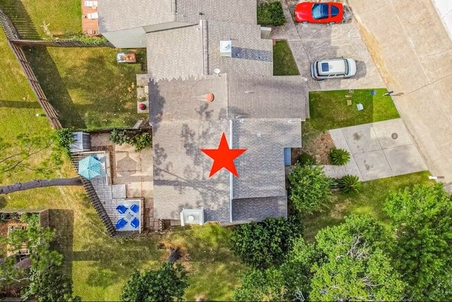Photo - 3935 Knollcrest Dr