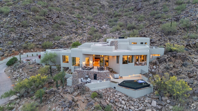 Building Photo - 5810 E Cholla Ln Rental