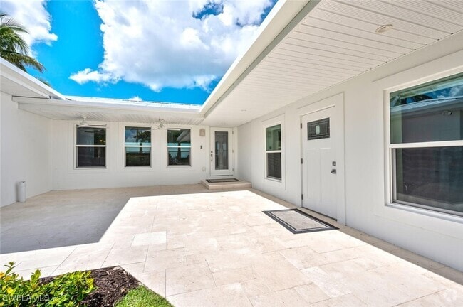 Building Photo - 10341 Gulf Shore Dr Rental