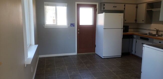 Photo - Available June 10th 3-bedroom, 2 bath home on a corner lot near Hamblen Elementary School