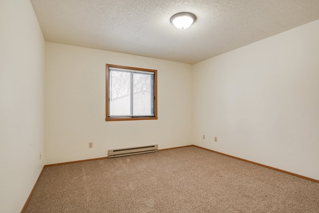 Pine Pointe Apartments