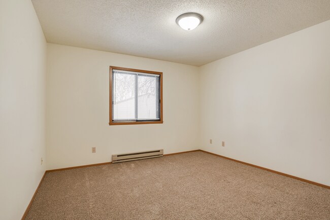 Photo - Pine Pointe Apartments