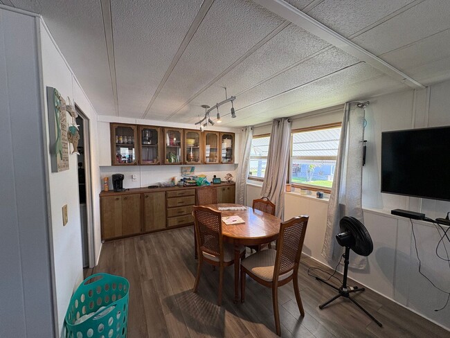 Photo - 5316 53rd Ave E