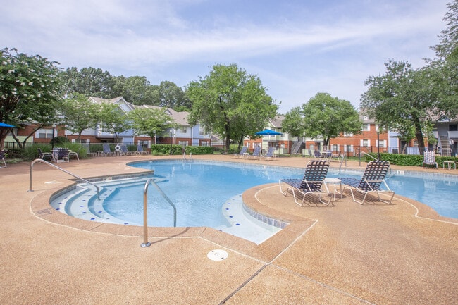 The Park at Paisley - The Park at Paisley Apartments