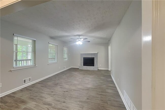 Photo - 106 Mill Gate Dr