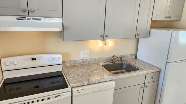 Photo - 918 S Logan St Unidad 305