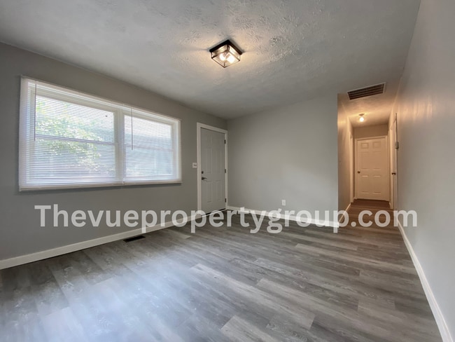 Photo - MOVE IN SPECIAL! Move in this November and...