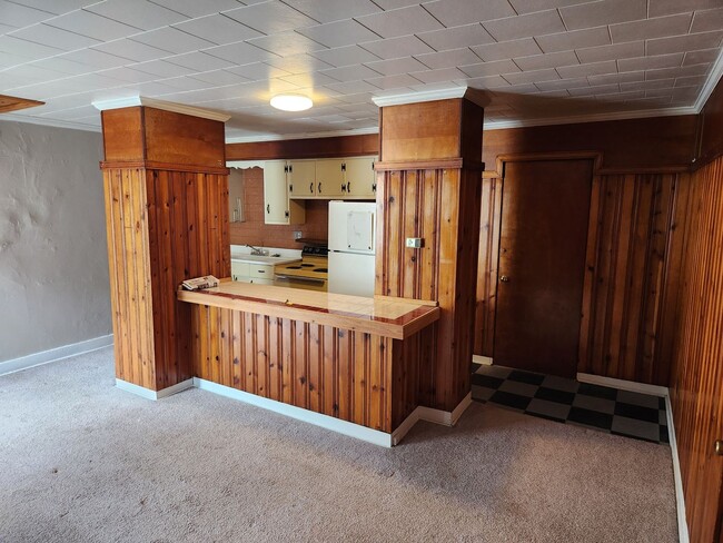 Conveniently Located One Bedroom Apartment... - Conveniently Located One Bedroom Apartment...