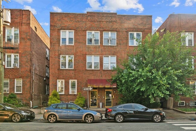 Building Photo - 250 Clendenny Ave Unit 250 Rental