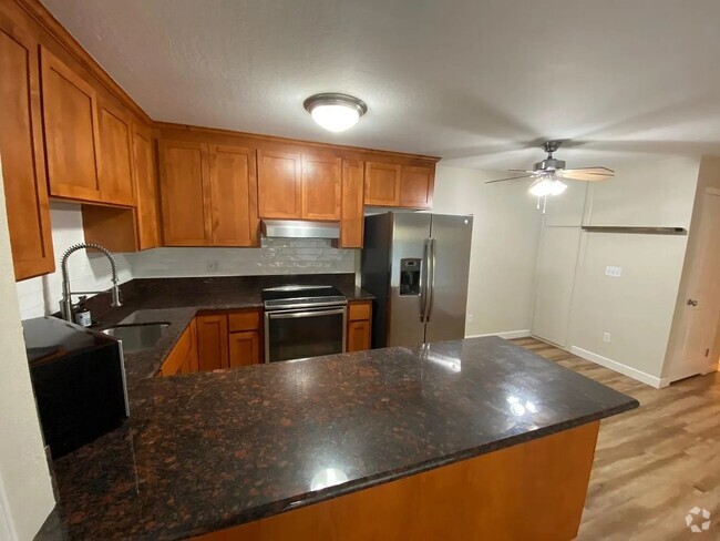 Building Photo - SANTA CRUZ-Beautifully updated 2-Bedroom C... Rental