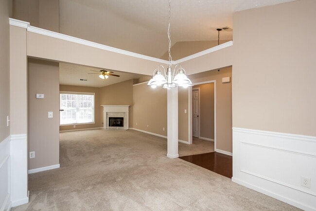 Photo - 22 Tillbrook Trail