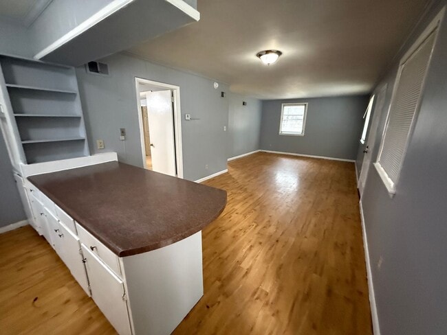 Photo - 714 8th Ave Unidad B