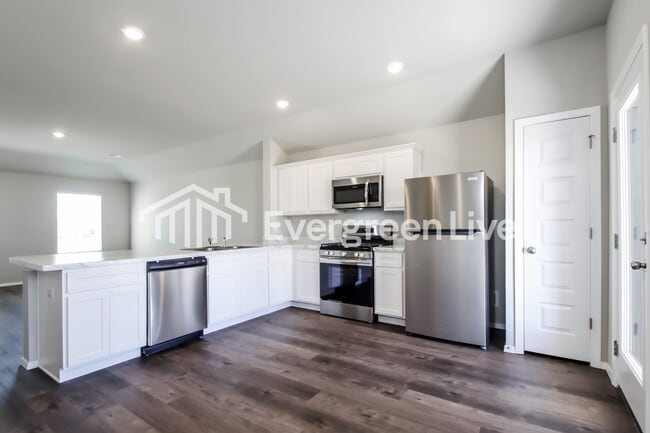 Photo - 2107 S Lakin Ln