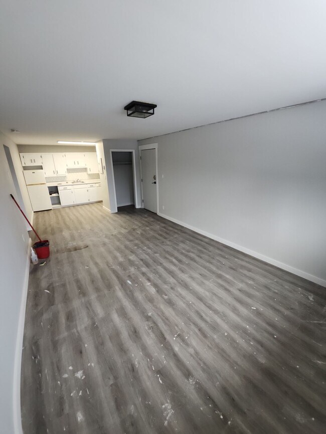 Photo - 30 Parkwood Dr Unit 6