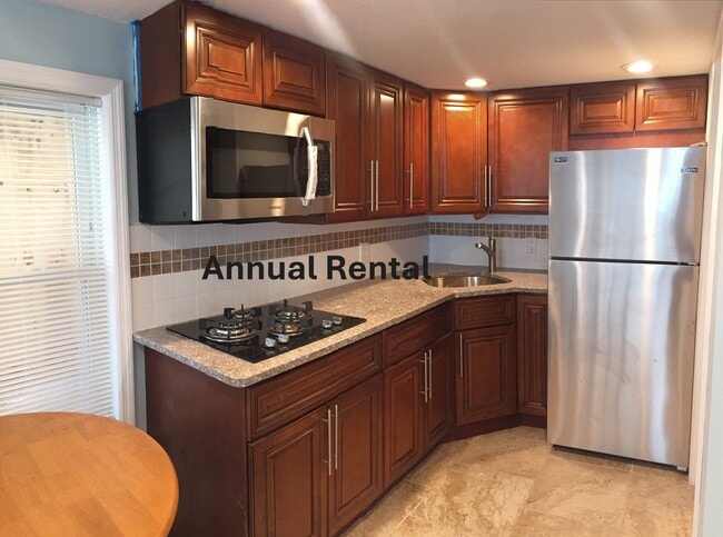 Building Photo - 44 Hancock Ave Unit 2HAN Rental