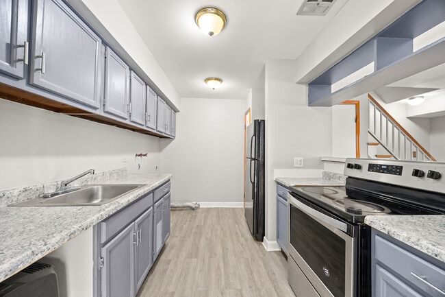 Photo - 1370 N Glen Cir Unit C