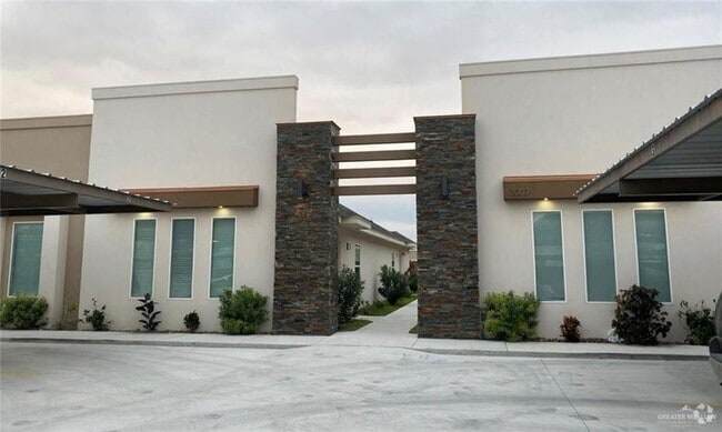 Building Photo - 3007 Javalina Ave Unit 3 Rental
