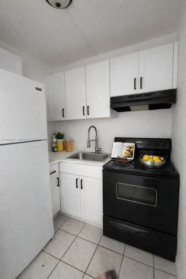 Photo - 7904 West Dr Unit 306