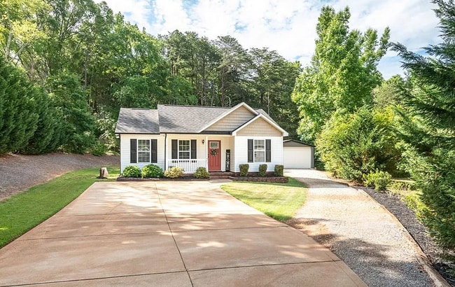 Building Photo - Ranch Home located in Cabarrus County! 3BR...