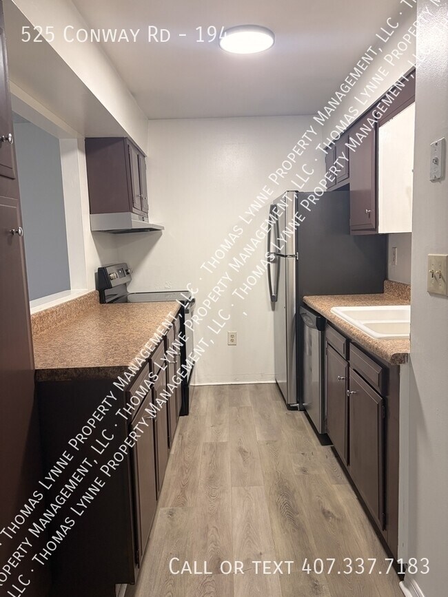 Photo - 525 Conway Rd