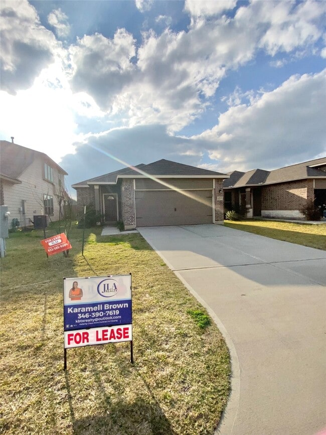 Photo - 14223 Grand Hls Dr