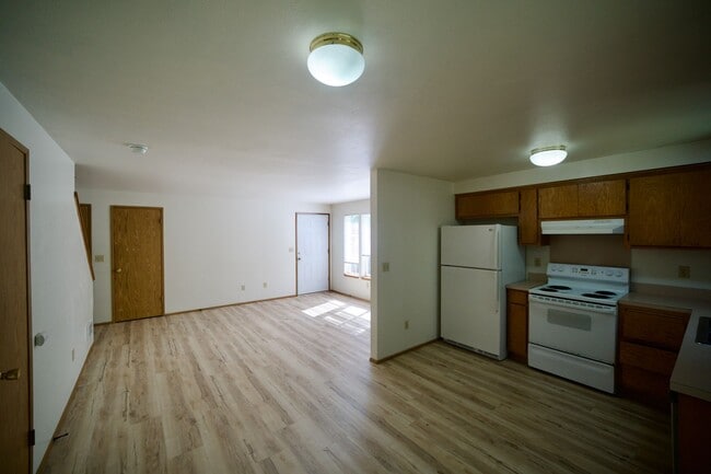Photo - 5175 Unit A